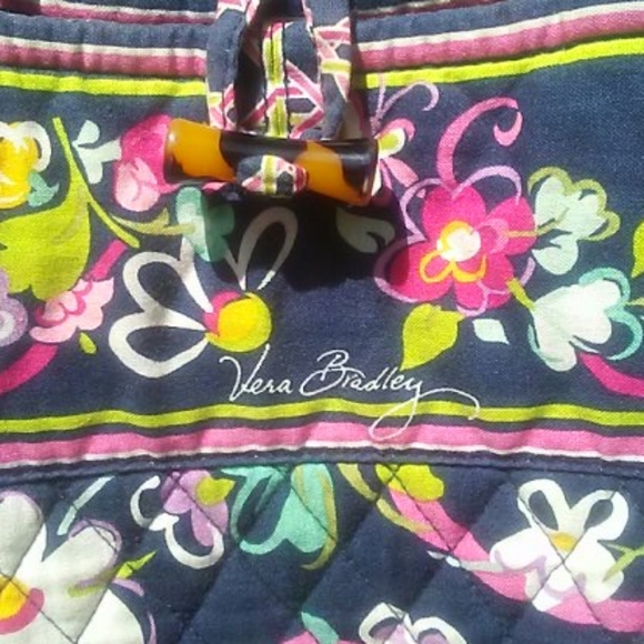 Vera Bradley Handbags - Vera Bradley Tote Bag